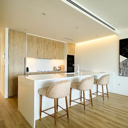 Luxury Oceanfront - 24k * לוריניה